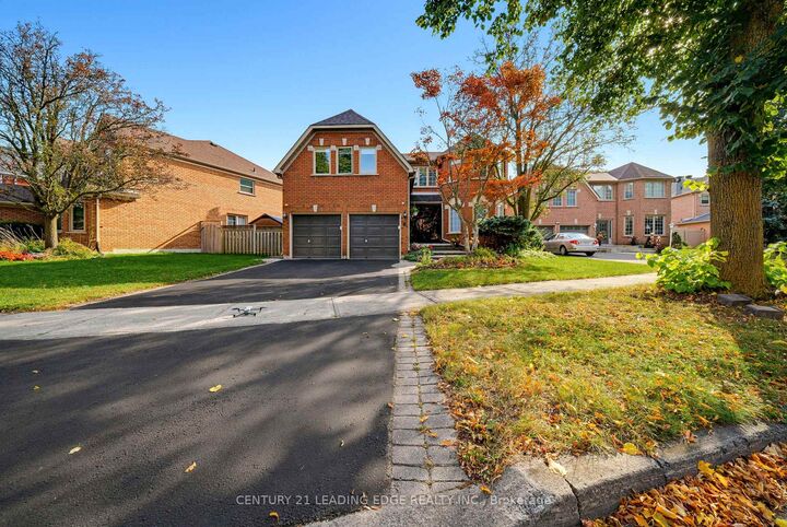 Property Photo: 8 Mooreland Court ON L3P 7P8