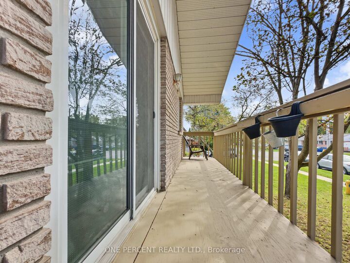 Property Photo:  211 Reid Street  ON K8V 5W4 
