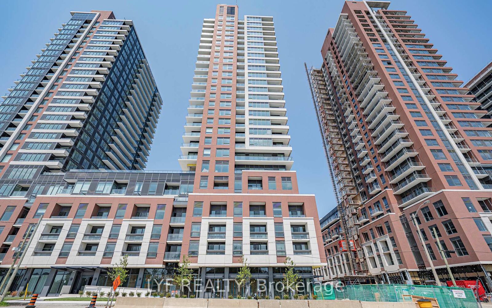 Property Photo:  4010 Eglinton Avenue W 918  ON M9A 0G5 