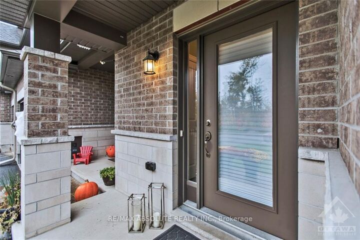 Property Photo: 159 Woodhurst Crescent ON K2S 0T4