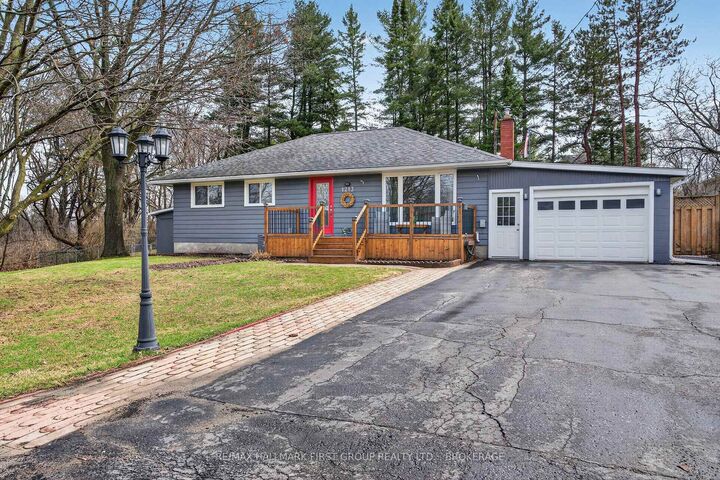 Property Photo:  1213 Brass Drive  ON K7M 3M2 