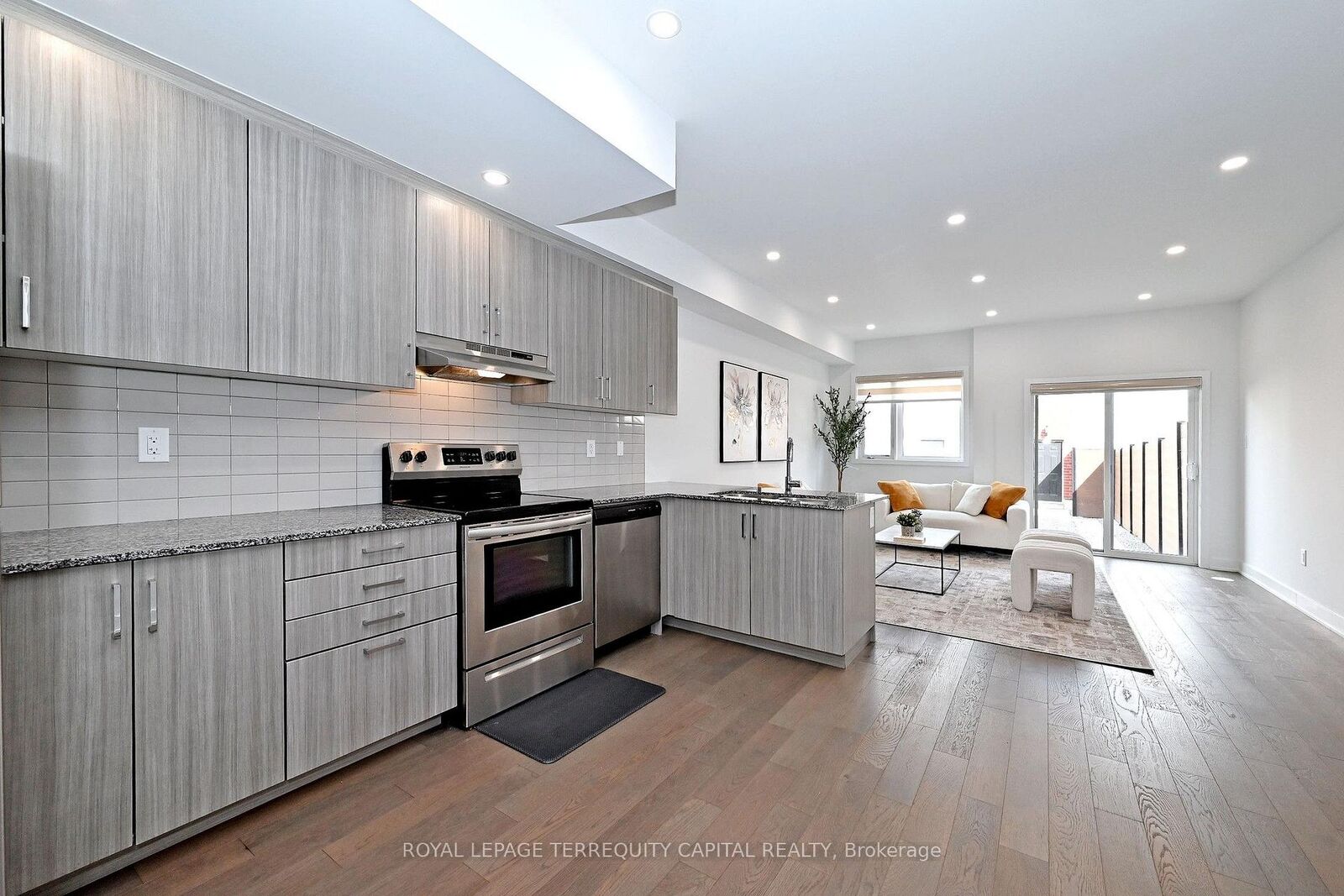 Property Photo: 101 William Duncan Road ON M3K 0C7