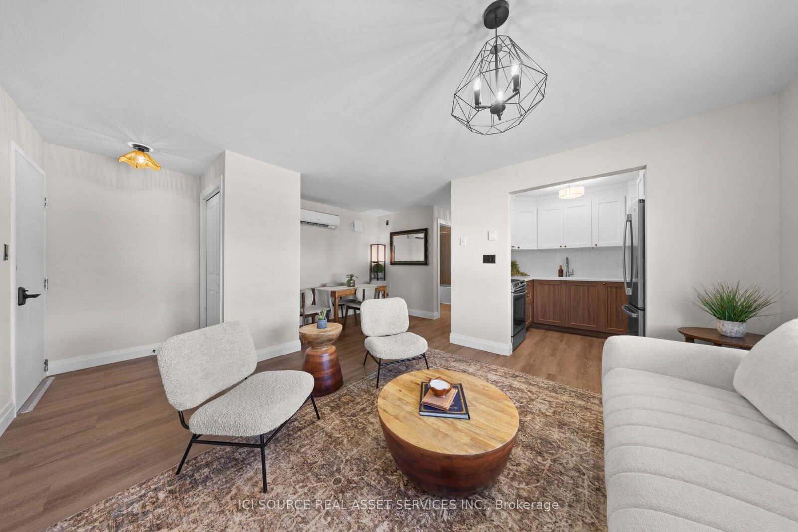 Property Photo:  48 Wilson Street W 3  ON K7H 2N4 