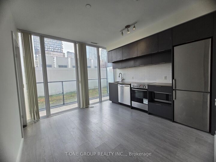 Property Photo:  181 Dundas Street E 505  ON M5A 1Z4 