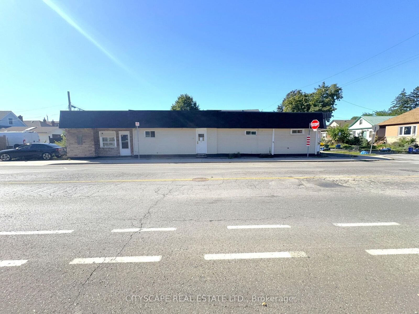 Property Photo:  198 Tragina Avenue N  ON L8H 5C8 