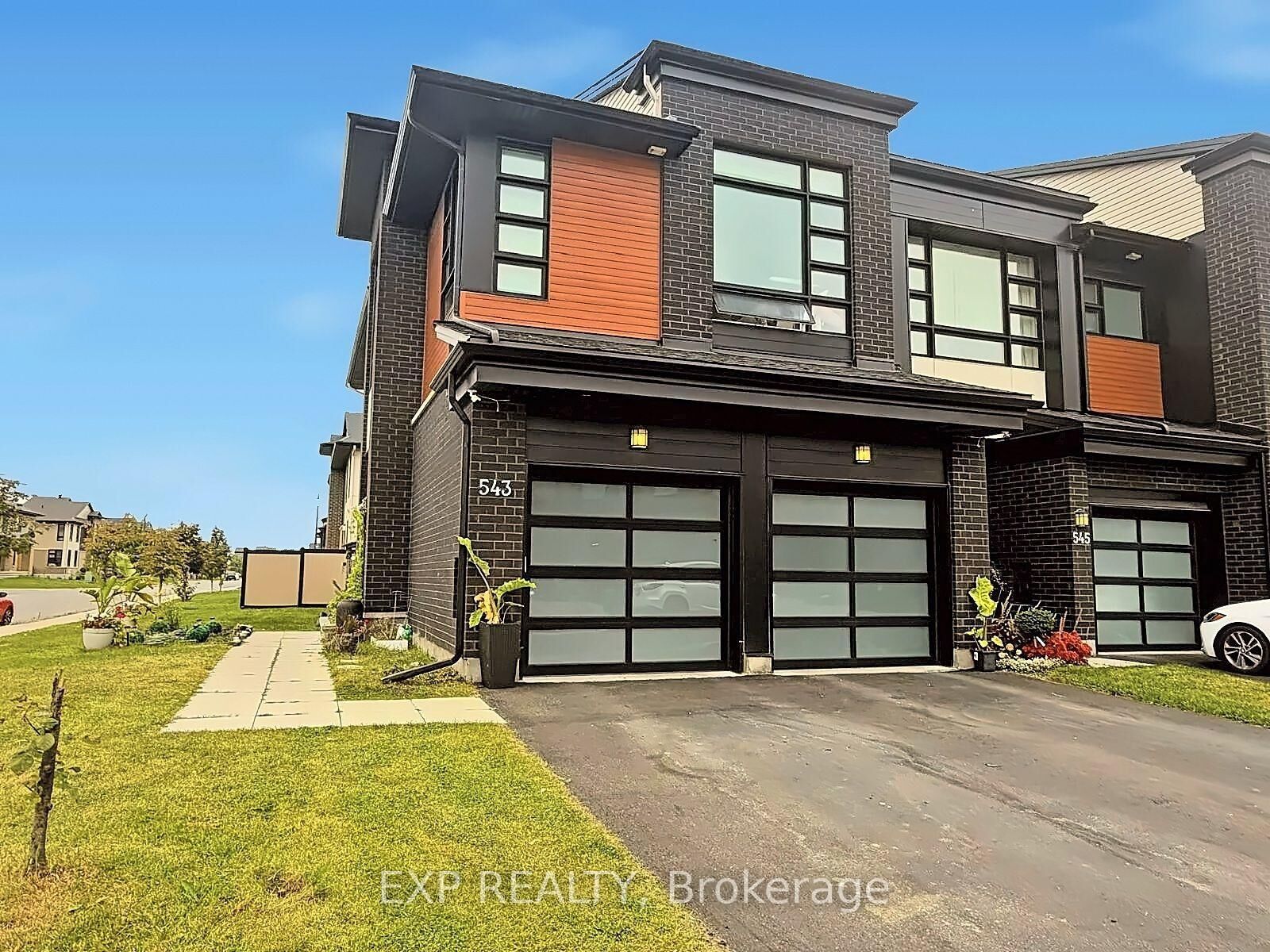 Property Photo:  543 Rathburn Lane  ON K1T 0T3 