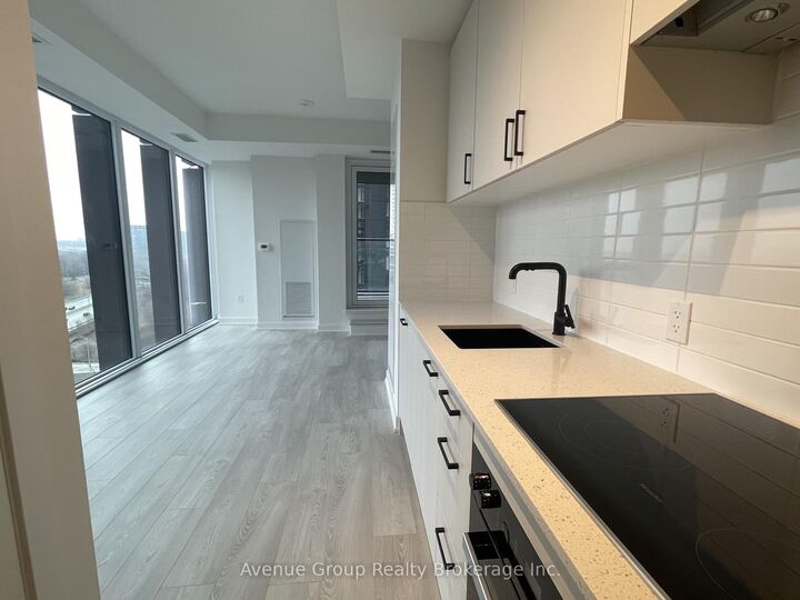 Property Photo: 5 Quarrington Lane 811 ON M3C 0S5