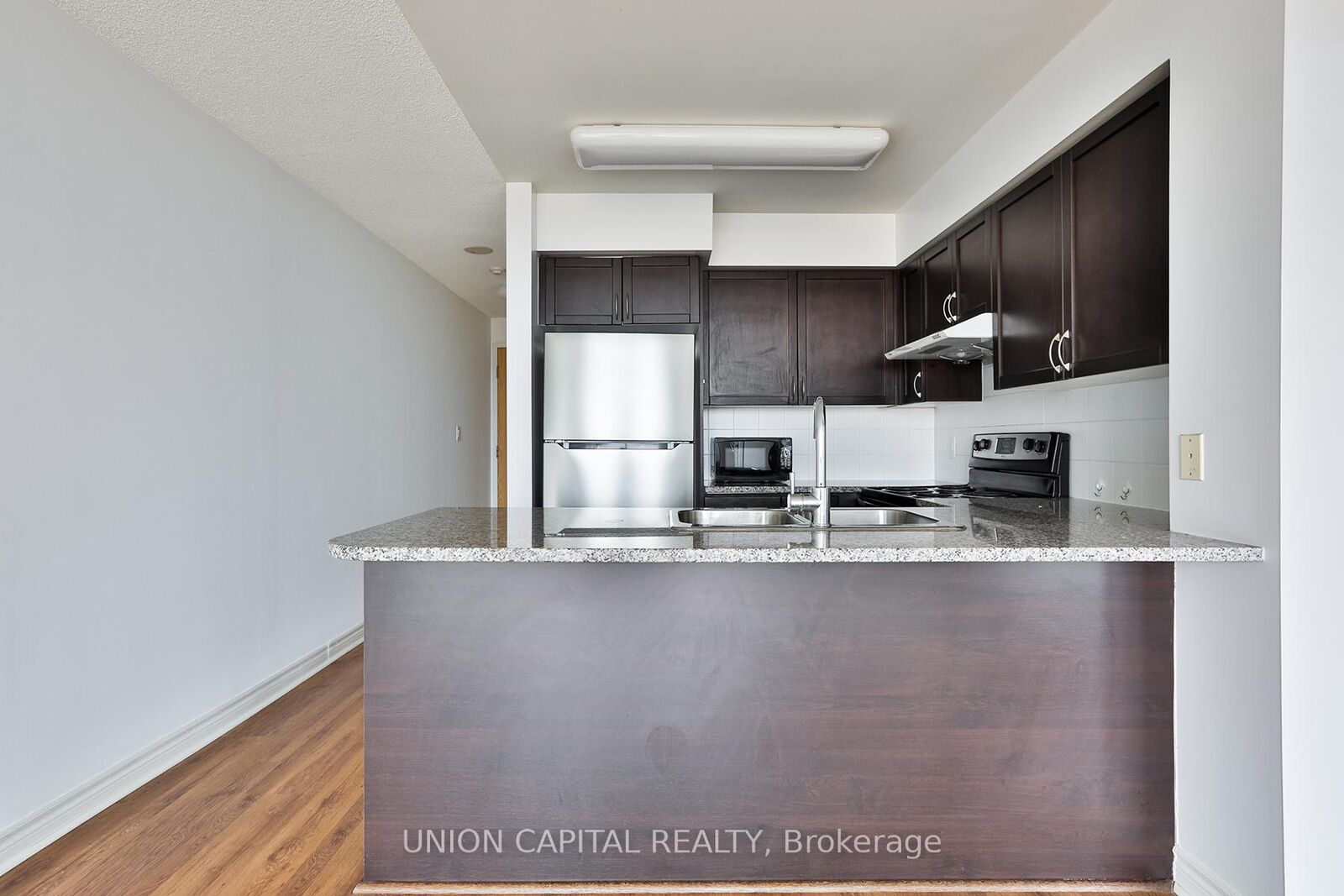 Property Photo:  88 Grangeway Avenue 1801  ON M1H 0A2 
