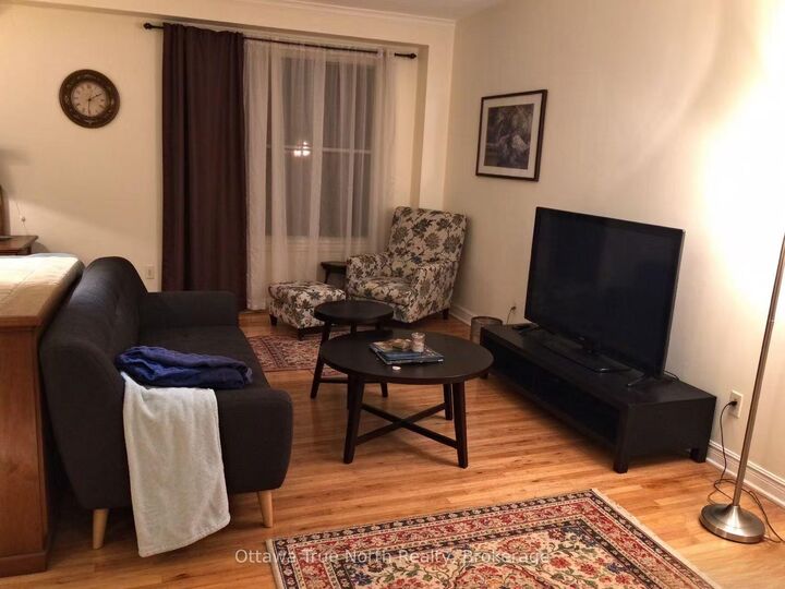 Property Photo:  437 Celtic Ridge Crescent  ON K2W 0B1 