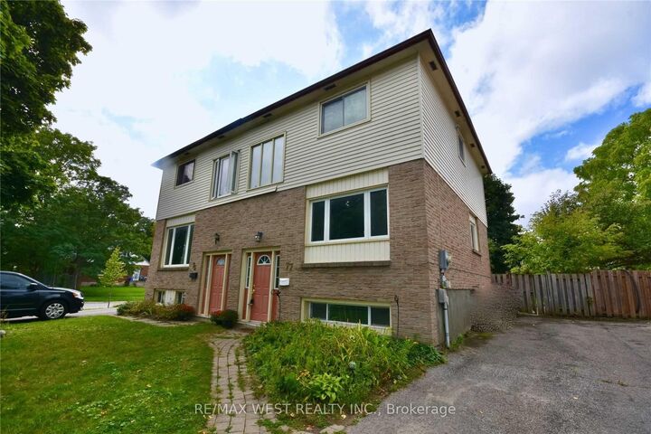 Property Photo:  77 Carlton Road  ON L4M 5K8 