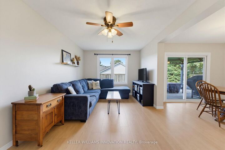 Property Photo:  15 Barnett Street W  ON N4W 3V9 