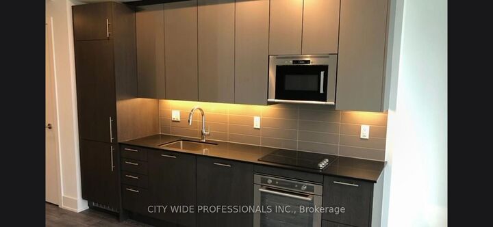 Property Photo:  403 Church Street 1404  ON M4Y 0C9 
