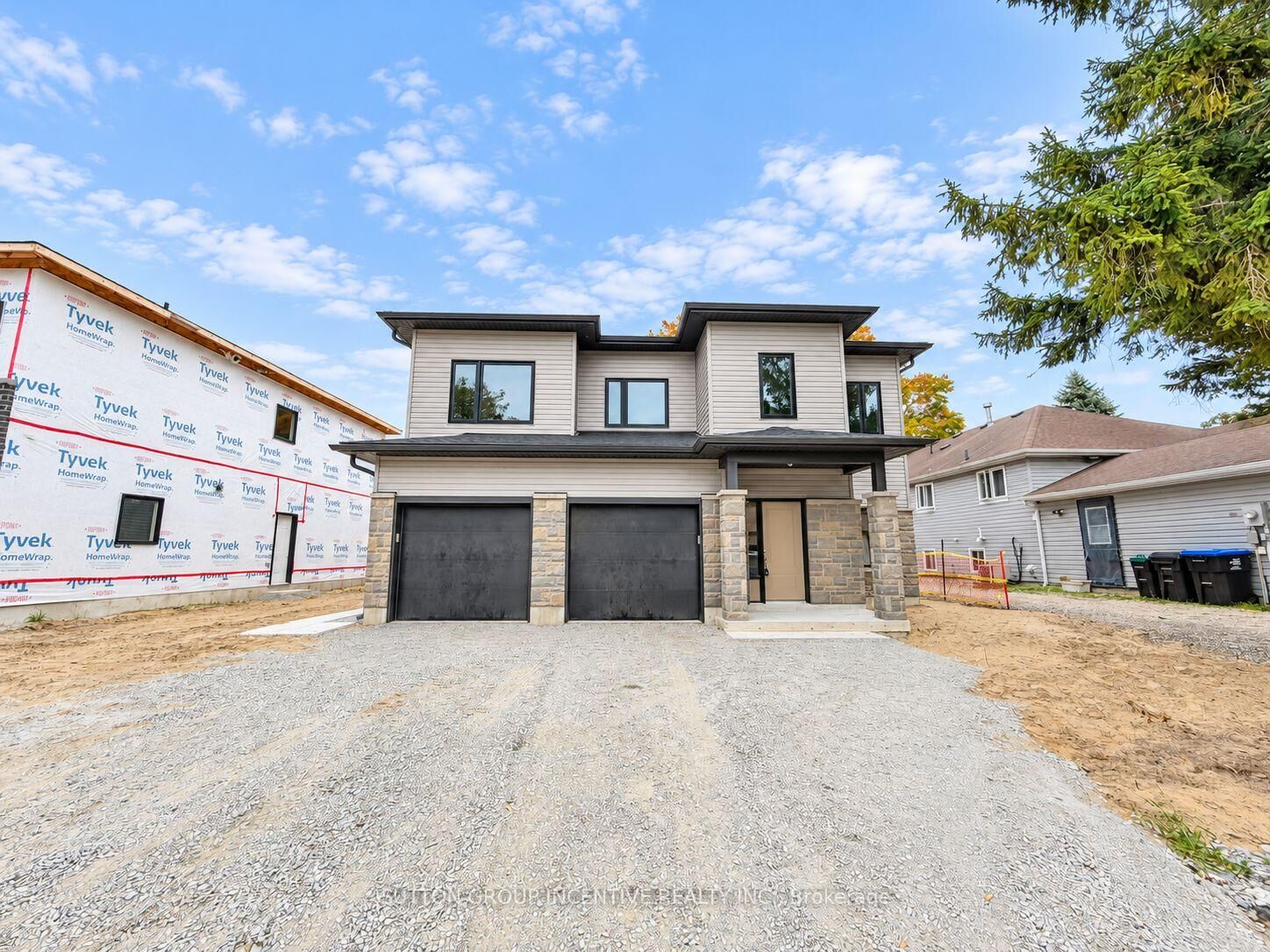 Property Photo:  1 Riverdale Drive 8  ON L9Z 1E9 