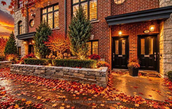 Property Photo:  30 Cormier Heights  ON M8Z 0B5 
