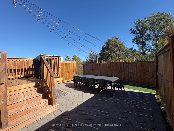 Property Photo:  7460 Baycrest N/A  ON L2G 7V7 