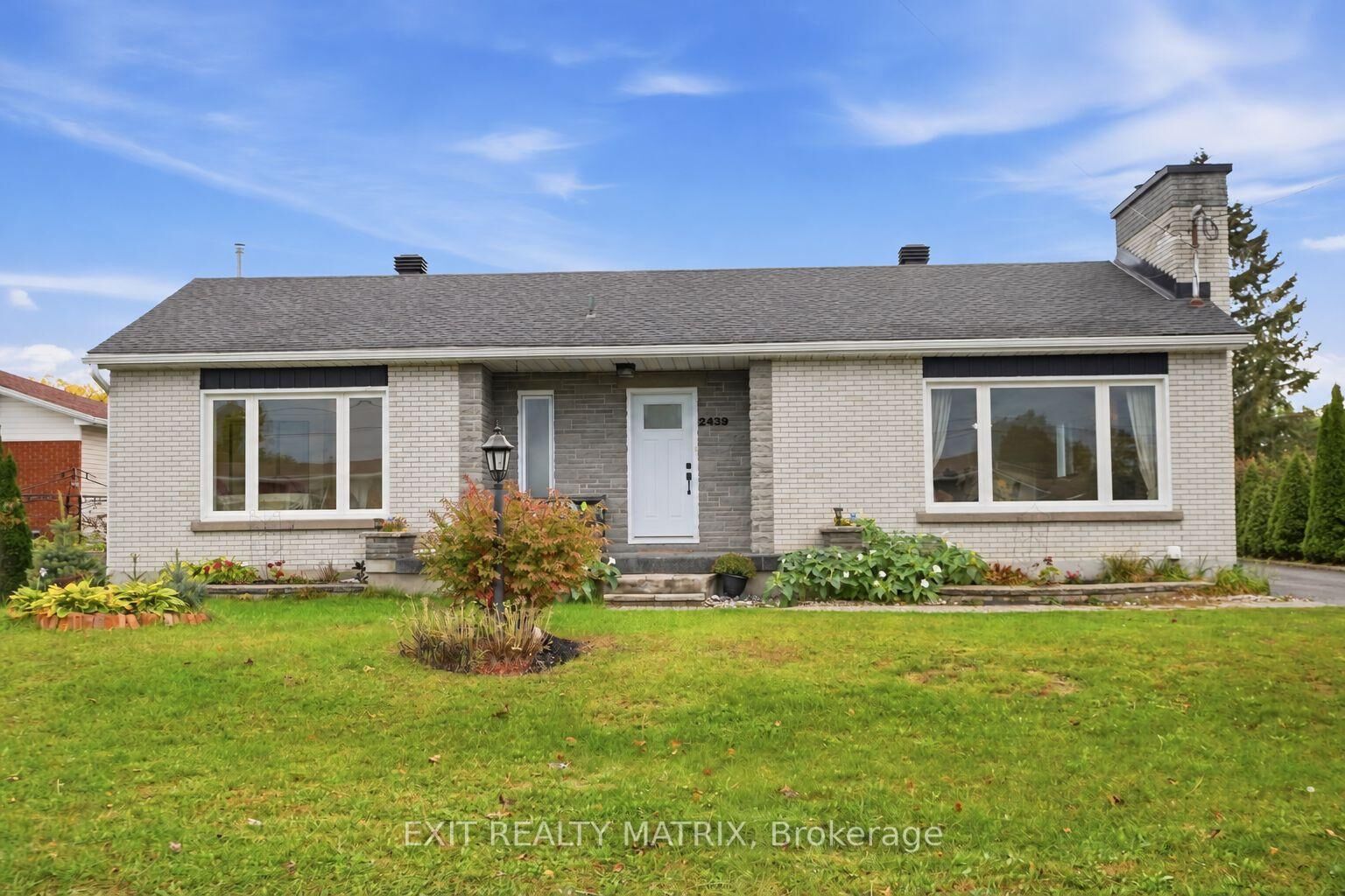 Property Photo: 2439 Raymond Street ON K4K 1K3