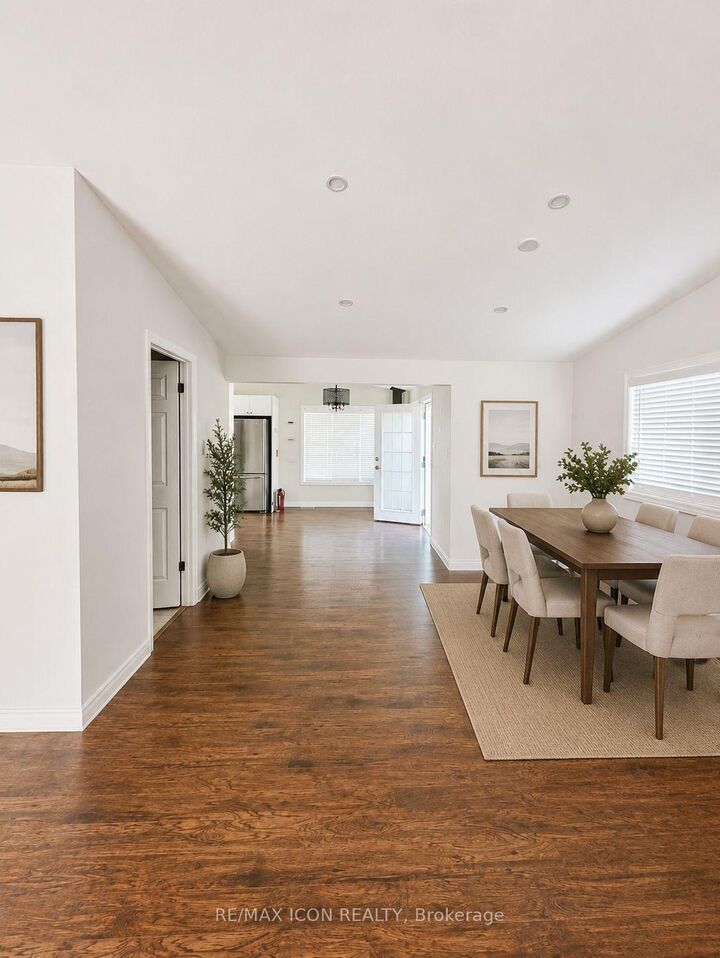 Property Photo:  201 Biltmore Drive  ON N0M 1T0 