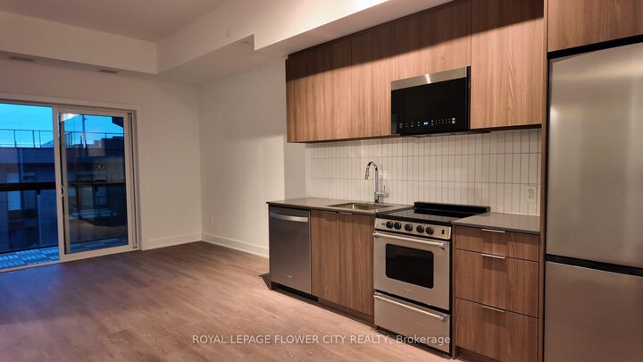 Property Photo:  3008 William Cutmore Boulevard 712  ON L6H 8A4 