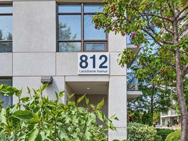 Property Photo:  812 Lansdowne Avenue 517  ON M6H 4K6 