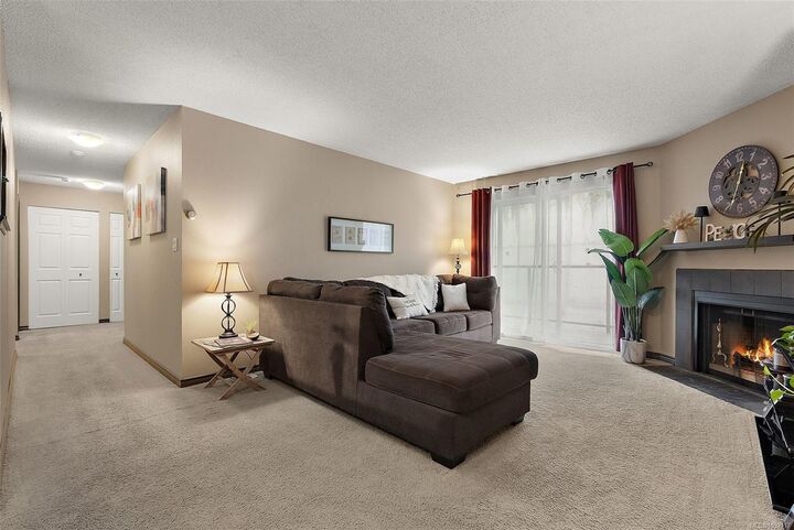 Property Photo: 3255 Glasgow Ave #314 BC V8X 4S4