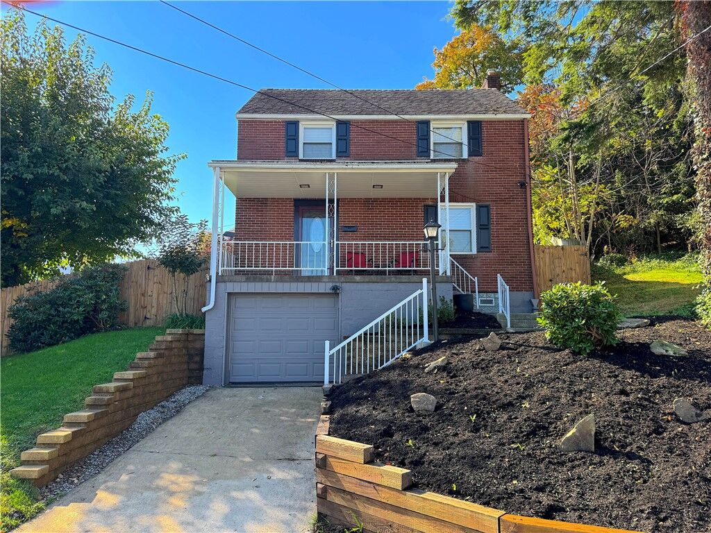 Property Photo:  410 Hawthorne Ave  PA 15601 