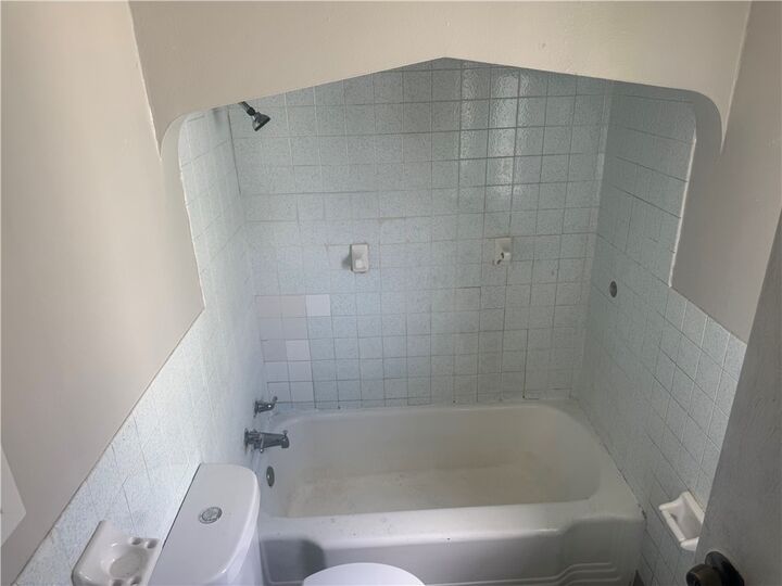 Property Photo:  549 Farnsworth Ave  PA 15025 