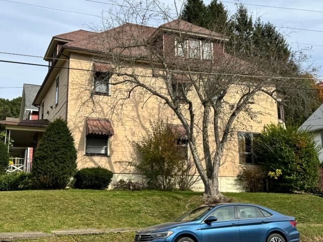 Property Photo:  202 Central Avenue  PA 16365 
