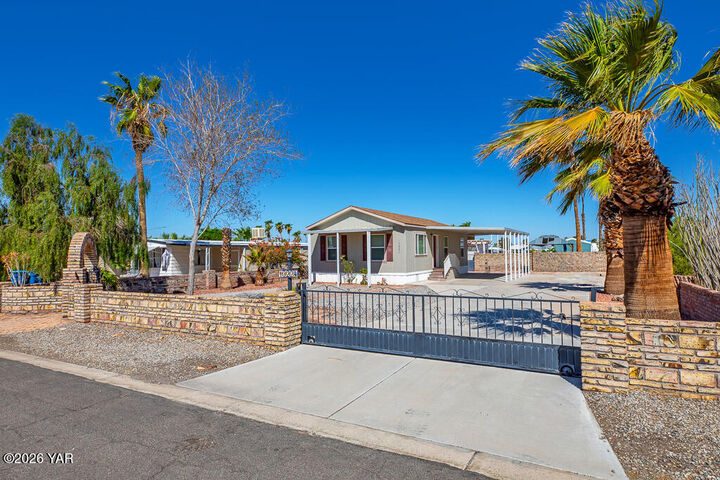 Property Photo: 13224 E 43rd Drive AZ 85367