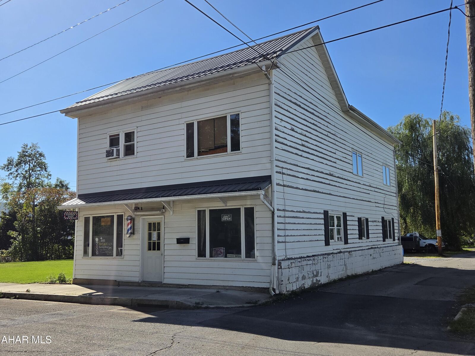 Property Photo: 806 N Cambria Street PA 16617