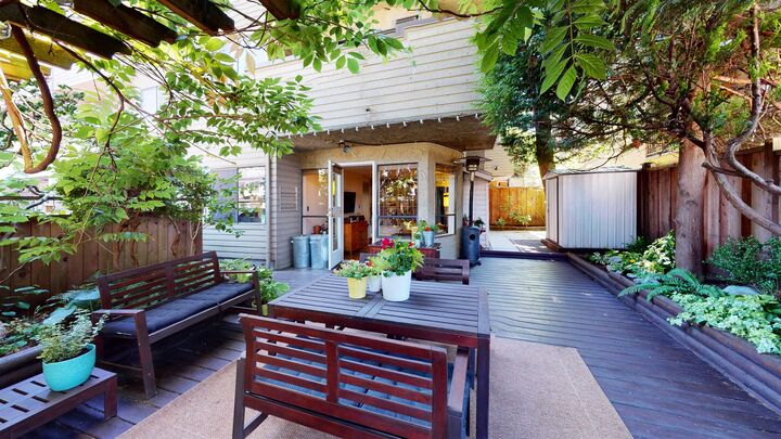 Property Photo:  853 E 7th Avenue 111  BC V5T 1P4 