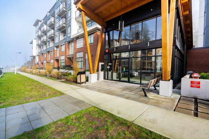 Property Photo:  3528 146A Street 208  BC V4P 0H4 