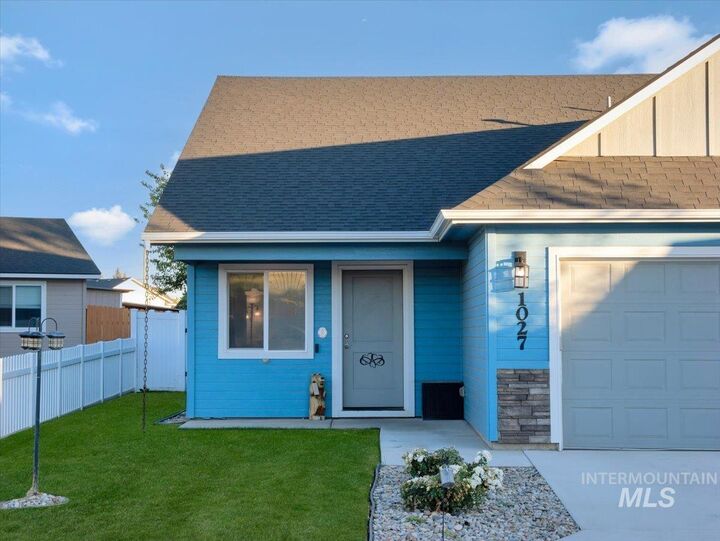 Property Photo:  1027 W Butterfield  ID 83672 