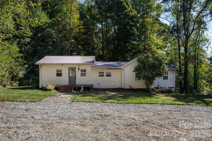 Property Photo: 89 Sayles Town Road NC 28730