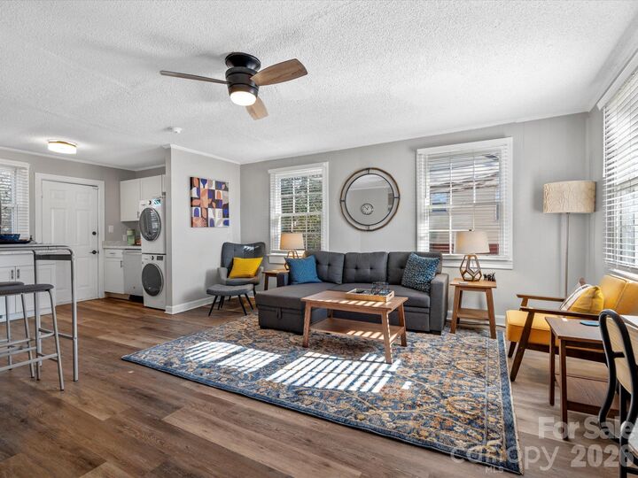 Property Photo: 1136 Mona Drive NC 28206