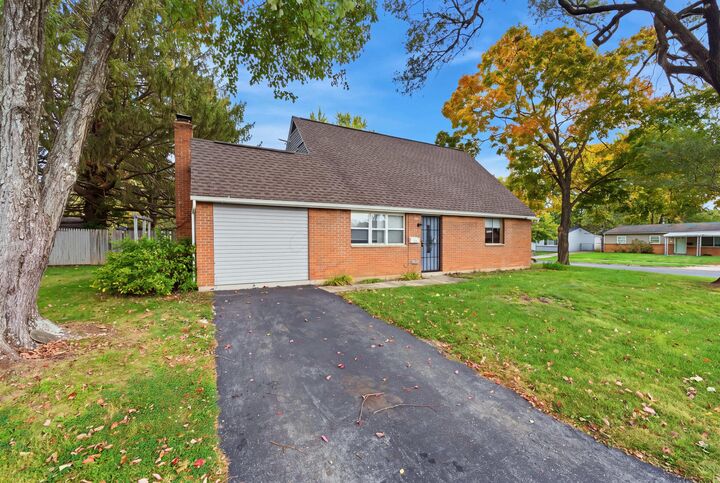 Property Photo: 1670 Striebel Road OH 43227