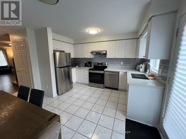 Property Photo: 9051 Yonge Street ON L4C 0L2