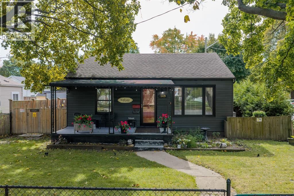 Property Photo:  549 Cromwell Street  ON N7T 3Z5 