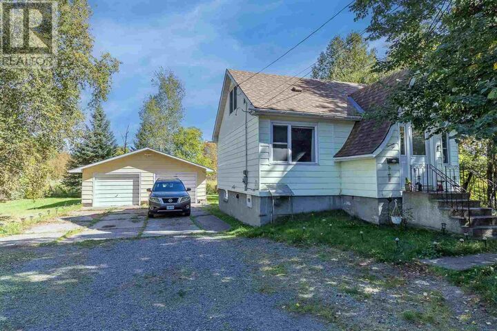 Property Photo:  1310 Peoples Rd  ON P6C 3W8 