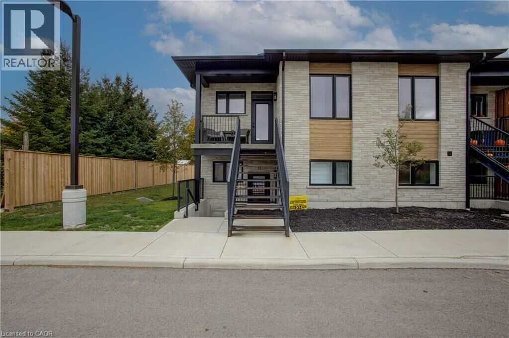 Property Photo:  440 Wellington Street East 5  ON N0G 2L4 