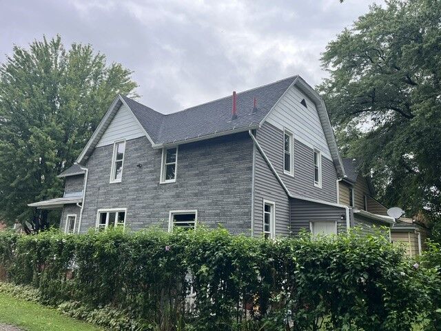 Property Photo:  551 E 10th Street  PA 16503 
