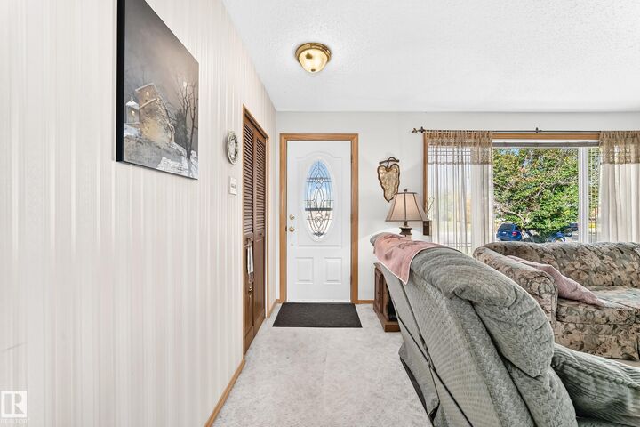Property Photo:  13515 86 Street NW  AB T5E 3B6 