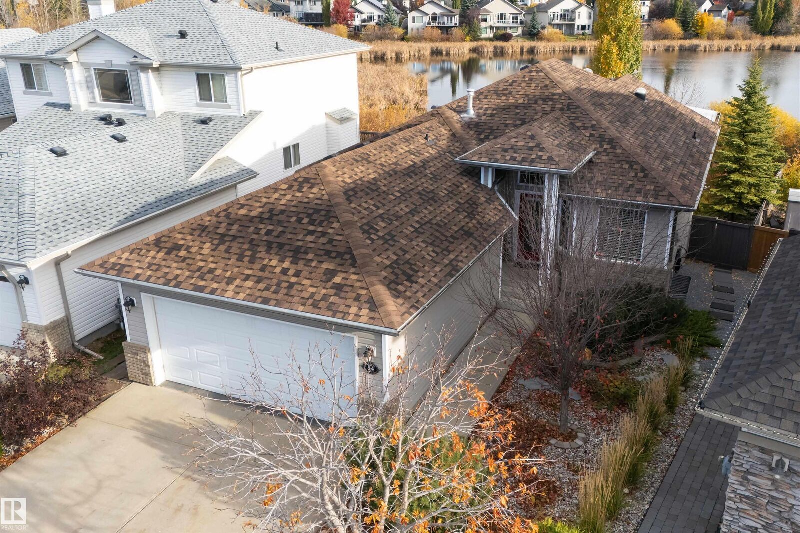 Property Photo: 54 Foxhaven Way AB T8H 1N3