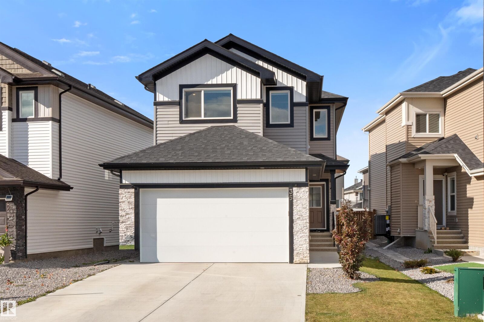 Property Photo:  35 Meadowbrook Way  AB T7X 2X3 