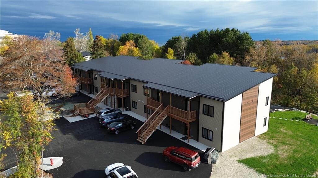 Property Photo:  1200 Golden Park Crescent 3  NB E2A 1N3 