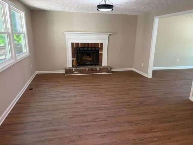 Property Photo: 1455 Parkmont Drive GA 30076