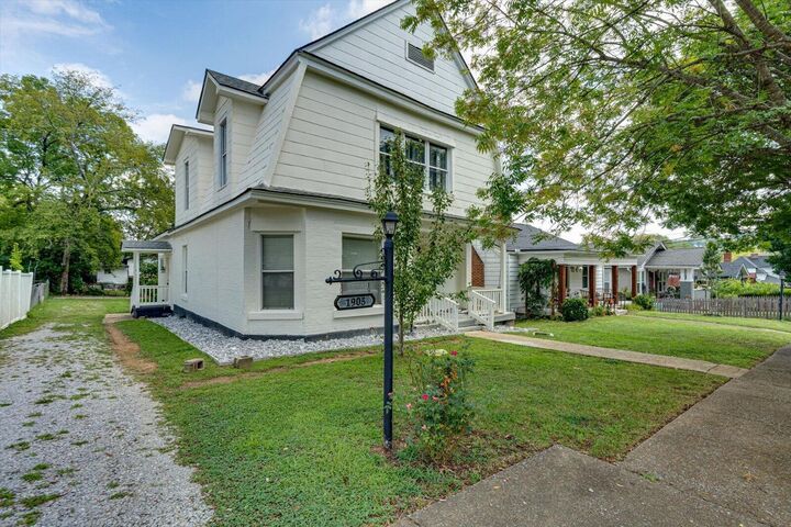 Property Photo:  1905 Ivy Street  TN 37404 