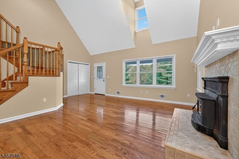 Property Photo:  10 Tall Timbers Dr  NJ 08826 
