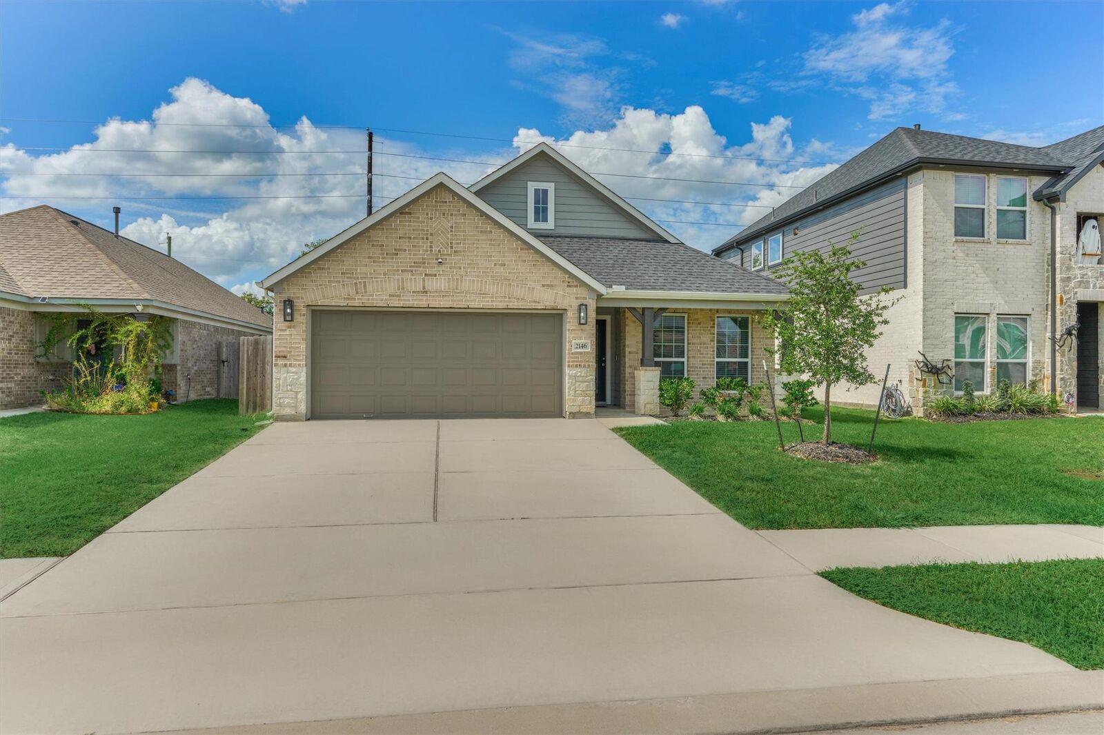 Property Photo: 2146 Reed Cave Lane TX 77386