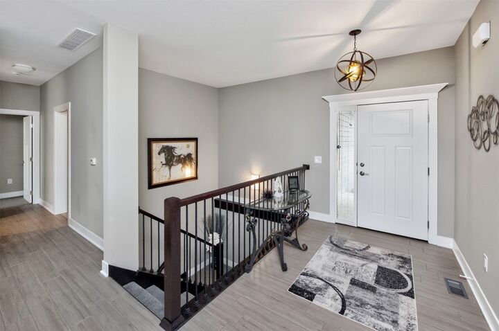 Property Photo: 2204 NE 17th Street IA 50021