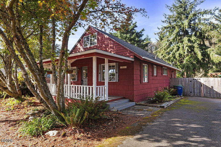 Property Photo: 2957 NE West Devils Lake Road OR 97367